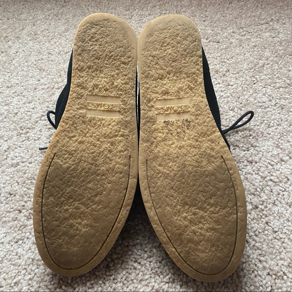 Toms Lace Up Booties - Picture 4 of 10